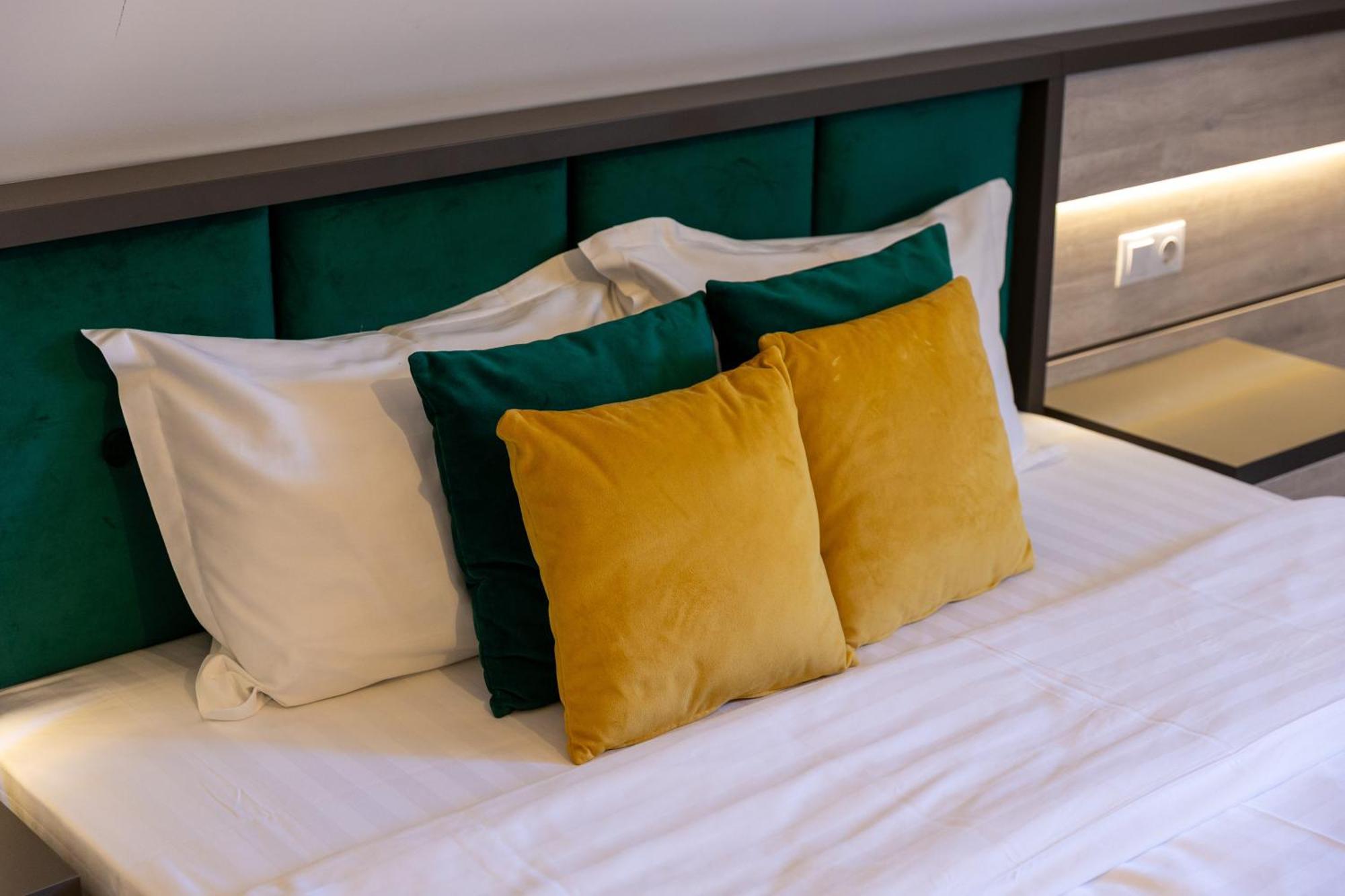 Loft By Lumiere Sibiu Hotel Екстериор снимка