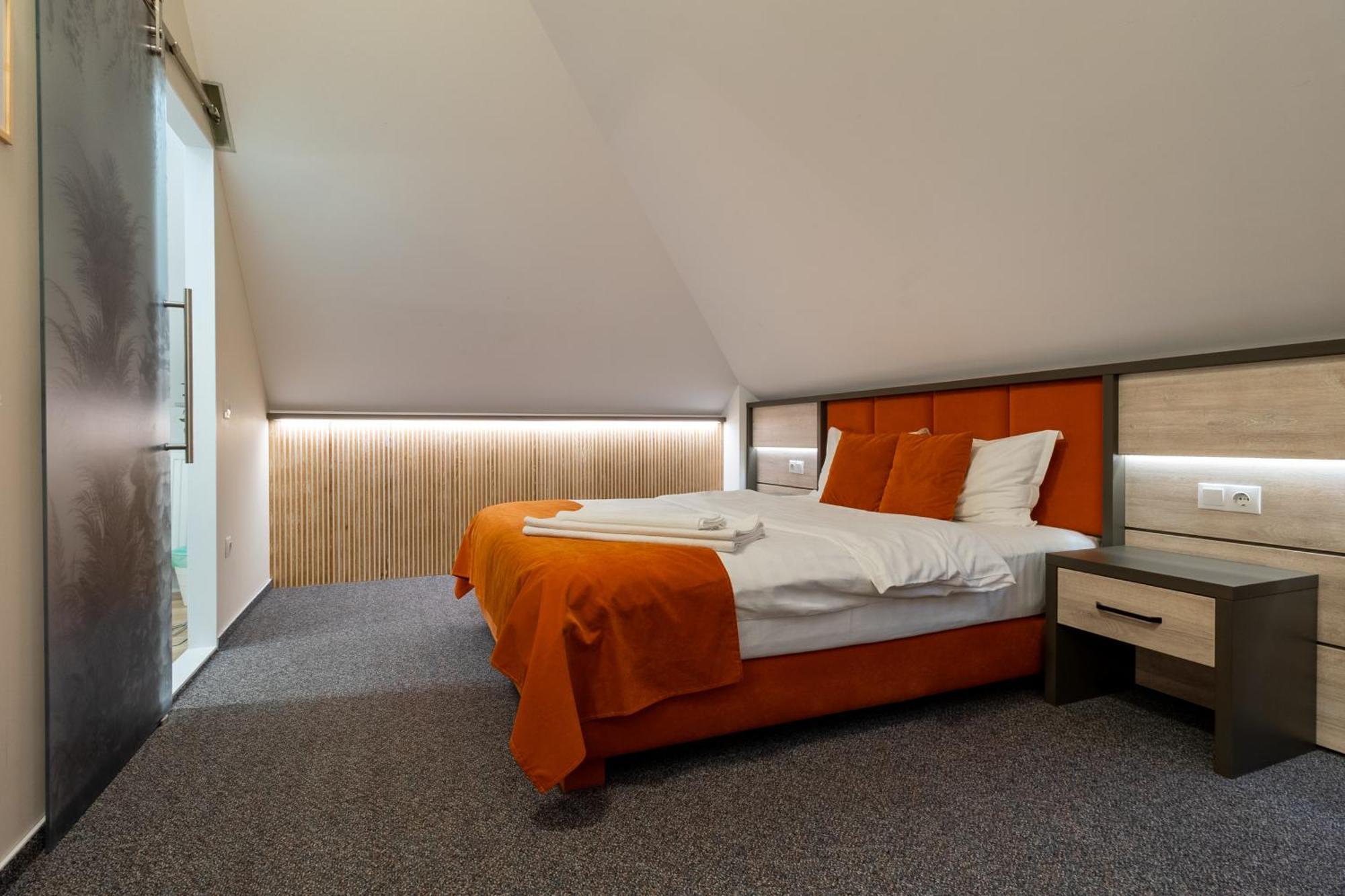 Loft By Lumiere Sibiu Hotel Екстериор снимка