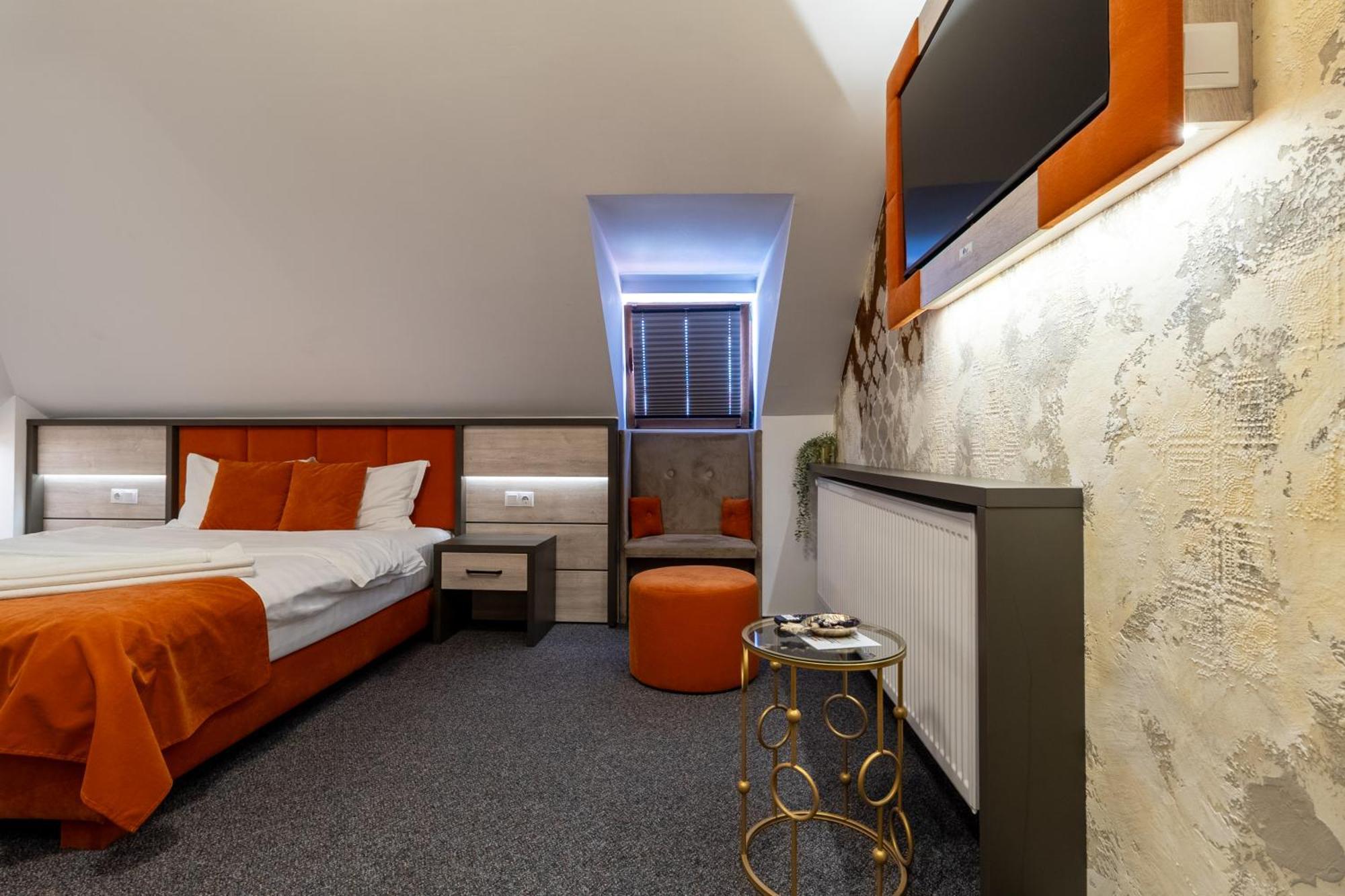 Loft By Lumiere Sibiu Hotel Екстериор снимка